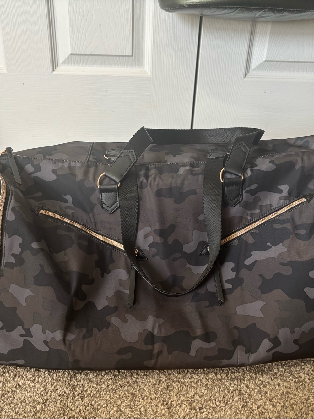 Stella & Dot Black and Gray Camo Travel Weekender